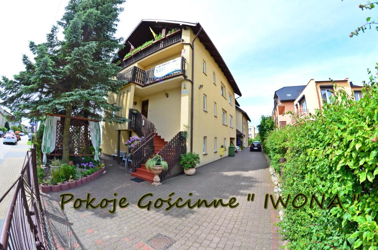 Iwona Pokoje Apartamenty คาร์เวีย ภายนอก รูปภาพ