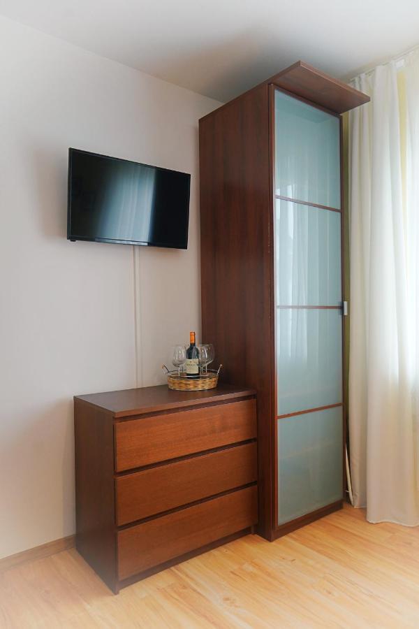 Iwona Pokoje Apartamenty คาร์เวีย ภายนอก รูปภาพ