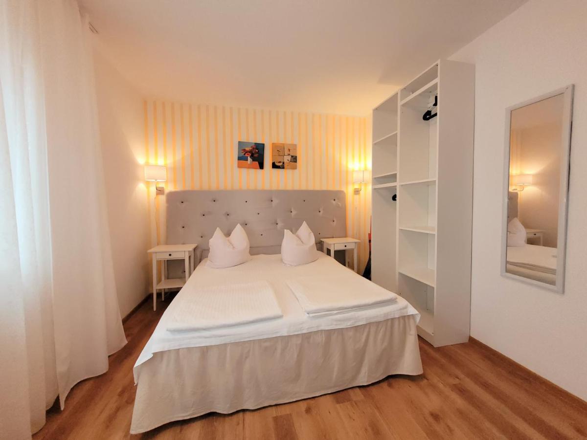 Iwona Pokoje Apartamenty คาร์เวีย ภายนอก รูปภาพ