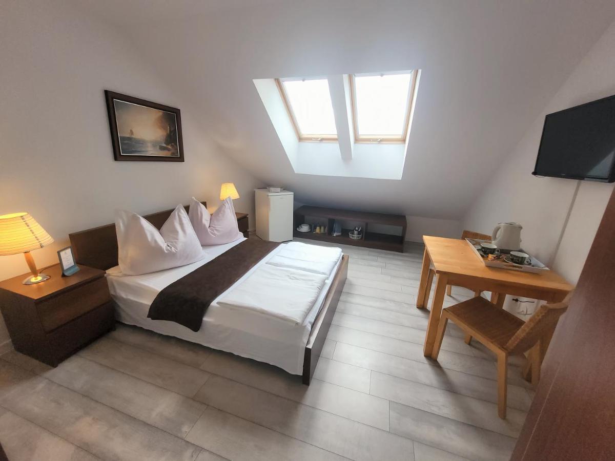 Iwona Pokoje Apartamenty คาร์เวีย ภายนอก รูปภาพ