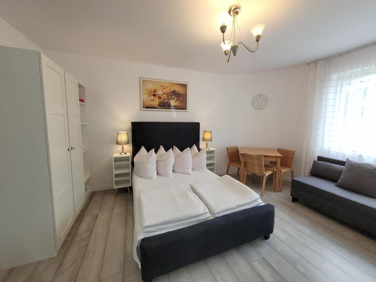 Iwona Pokoje Apartamenty คาร์เวีย ภายนอก รูปภาพ