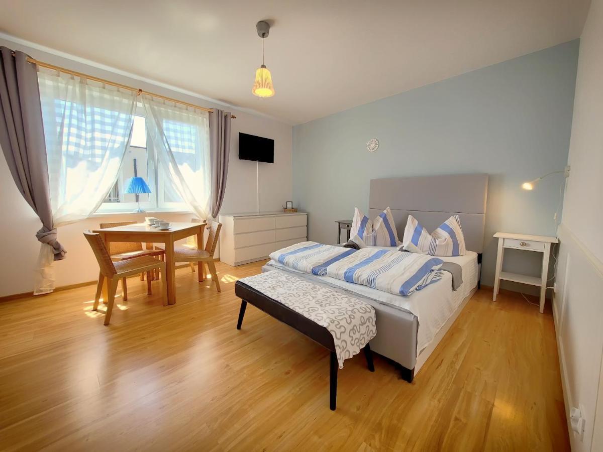 Iwona Pokoje Apartamenty คาร์เวีย ภายนอก รูปภาพ