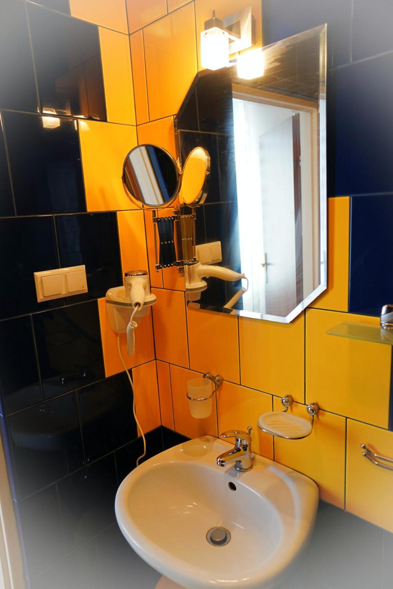 Iwona Pokoje Apartamenty คาร์เวีย ห้อง รูปภาพ